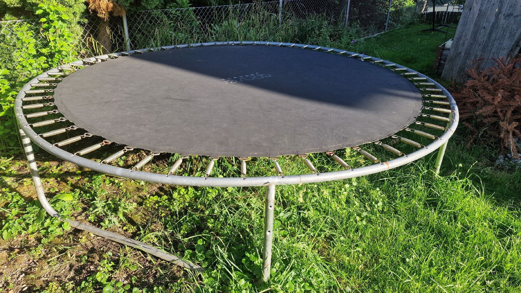 Gonser Trampoline: Trampolin ca 300 cm Durchmesser – Gebraucht aus Schlatt TG von Luna-Sun 1