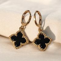 Elegante Ohrringe, goldfarben mit schwarzem Kleeblatt🍀