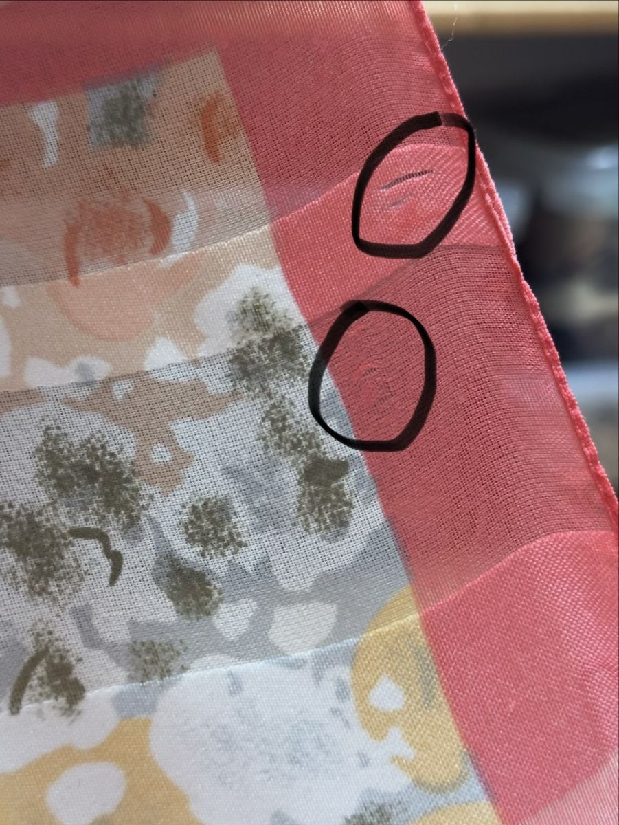 Foulard & Sciarpe: Foulard carré fleuri 76×76 cm – Usato da Vuippens venduto da Anna_as 1