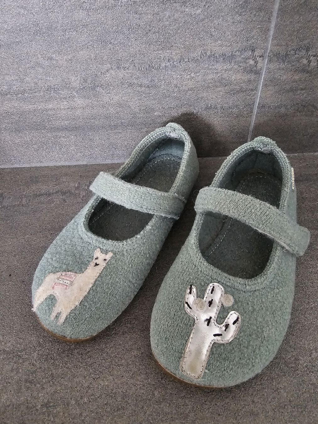 Scarpe per ragazzi: Finken von Living Kitzbühel – Usato da Buch am Irchel venduto da Potzblitz2