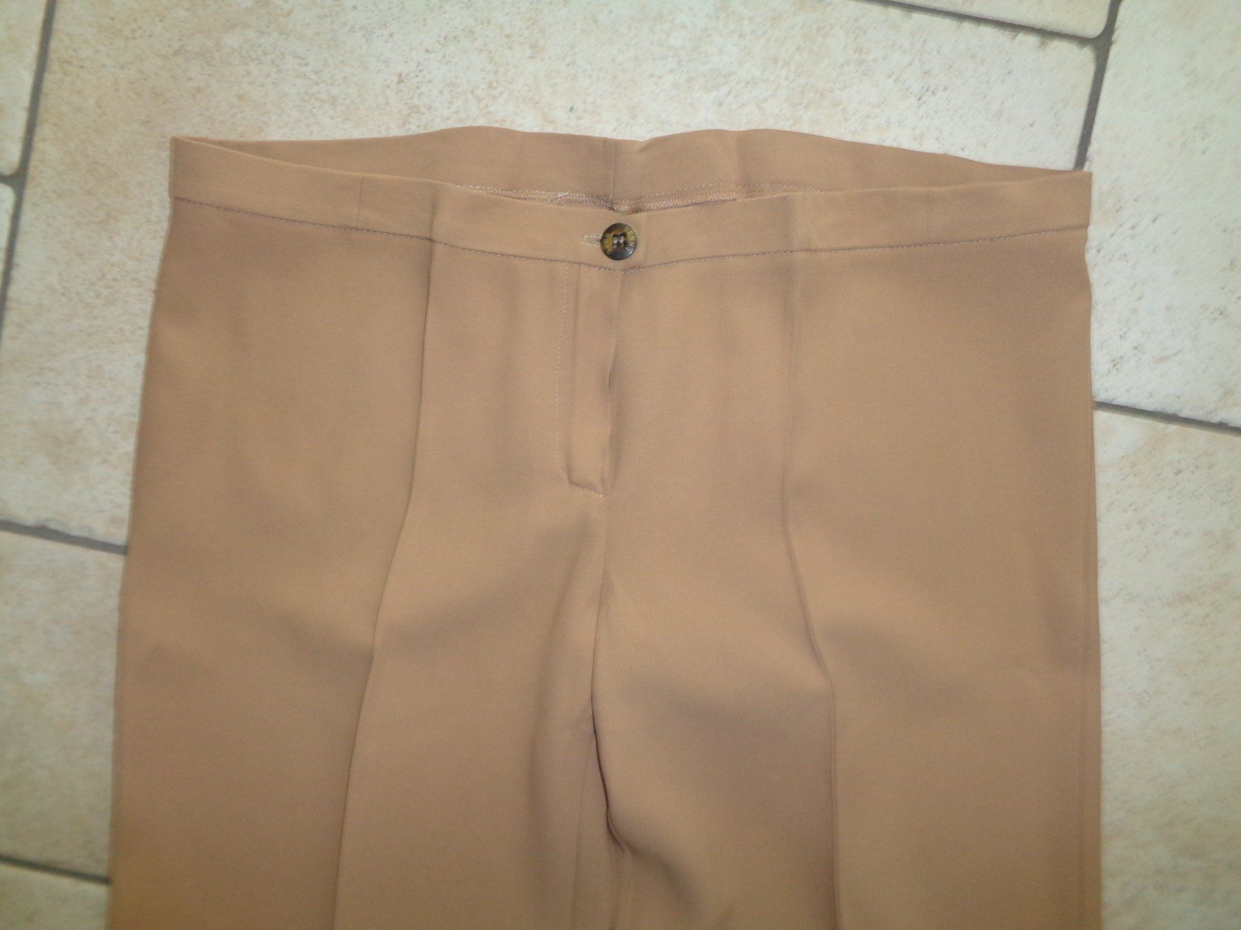 Pantalons: Hose   Grösse 38/40 – D'occasion à Kreuzlingen par Robi-2003 1