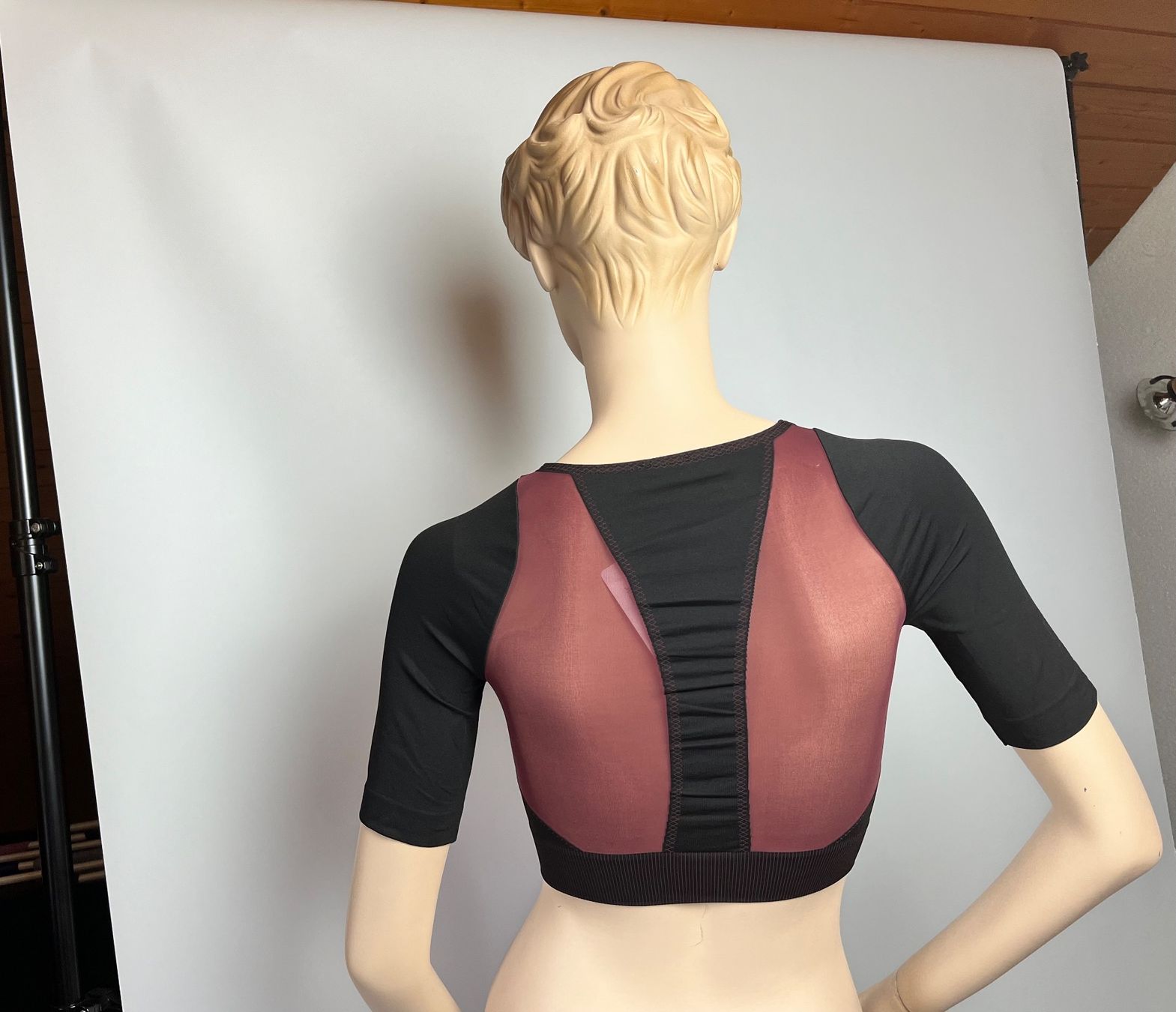Wolford Tops: WOLFORD, Top Short Butterfly, Grösse M – Neu und originalverpackt aus Rudolfstetten von gst_g7xl 3
