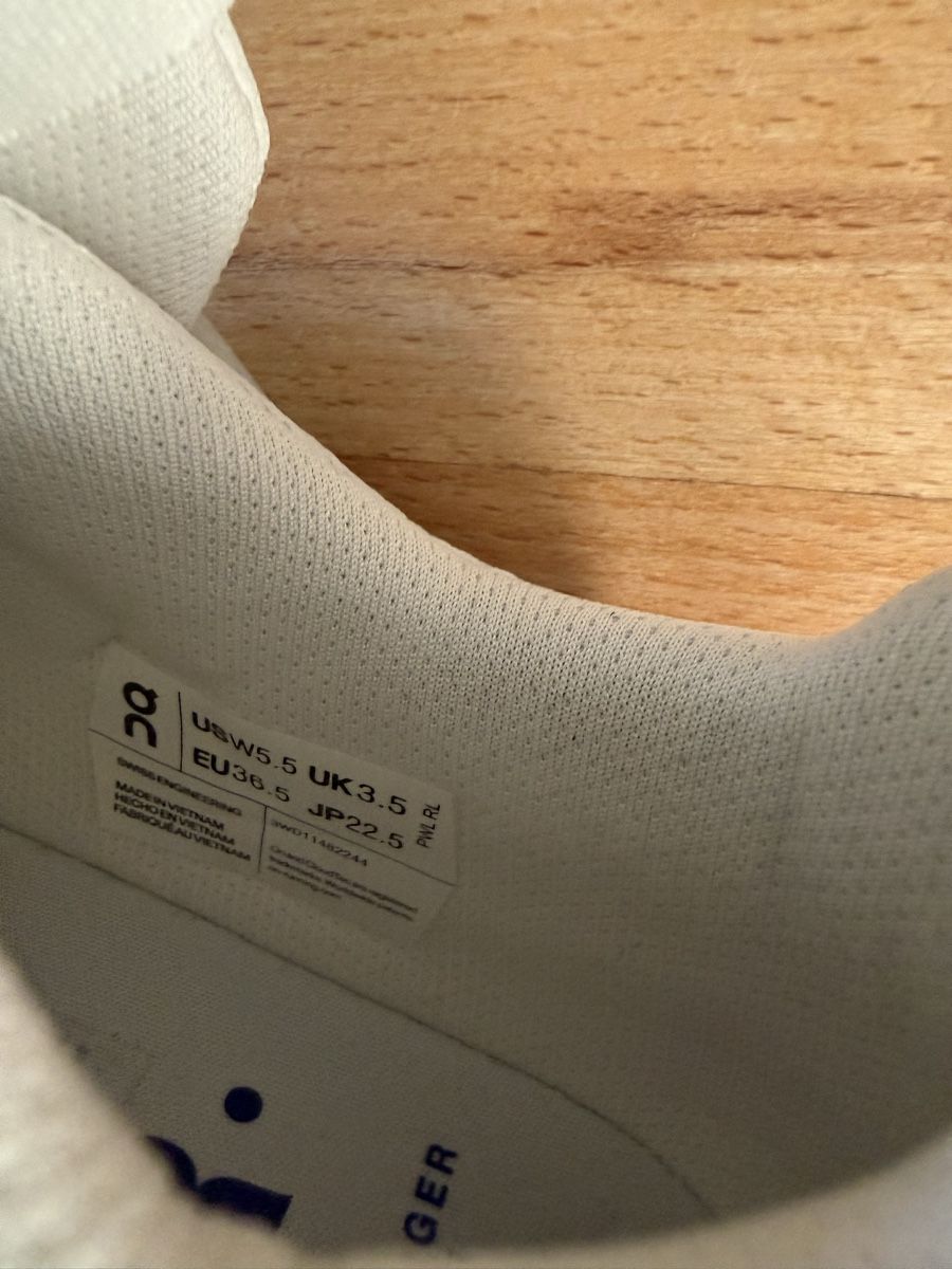 On Damenschuhe: On Schuhe Grösse 36.5 – Gebraucht aus Volketswil von Chantal14 2
