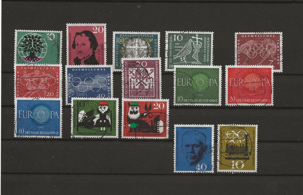 LOT DE 12 Timbres Adhésifs Oblitérés Carnet des Timbres qui nous rapprochent. EUR 3,00 - FR