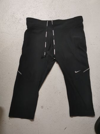 Nike dri-Fit Leggins knielang Gr. S, Damen, schwarz, Tights