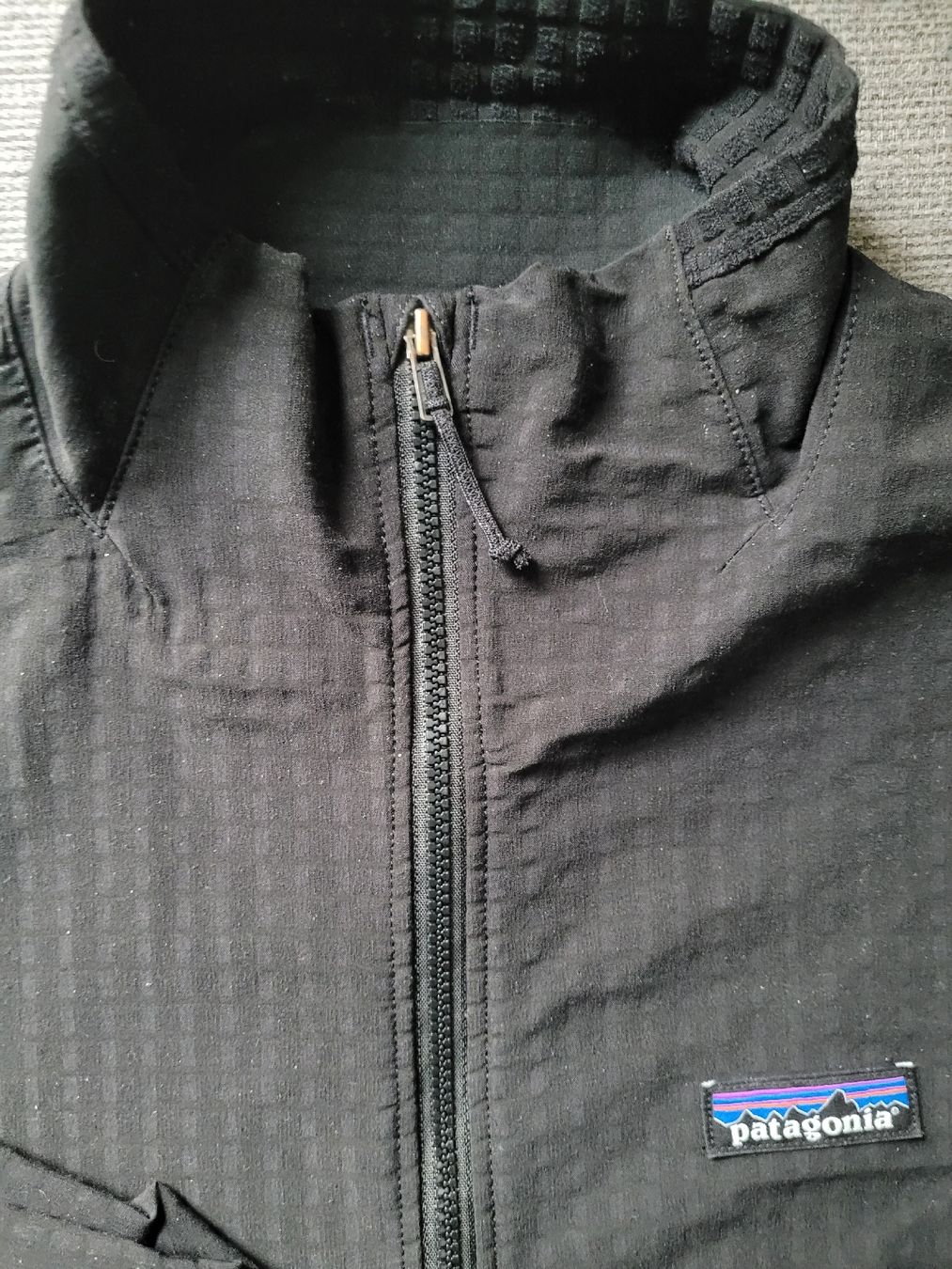 Patagonia Maglioni & Felpe: Patagonia R1 jacket, Top Zustand! – Usato da Zürich venduto da Loboso 4