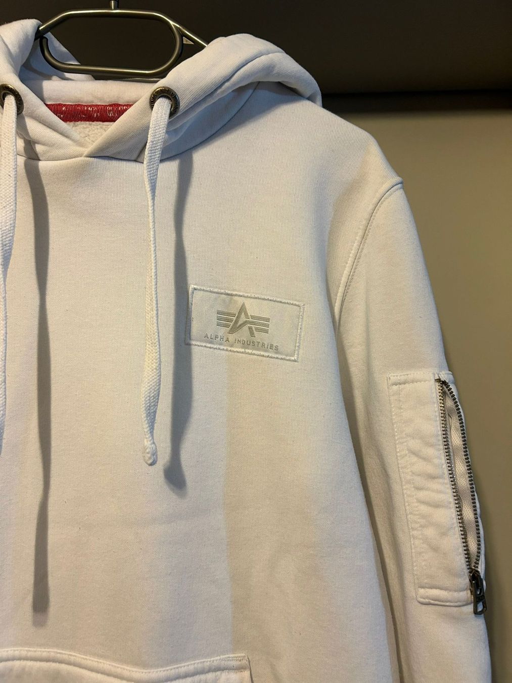 Pullover & Sweatshirts: ALPHA INDUSTRIES Pullover in Weiss – Gebraucht aus Oberurnen von simgug 1