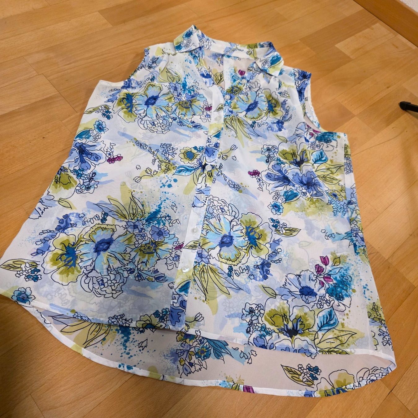 Camicette: Ärmellose Bluse mit Blumenmuster, asymmetrisch, M – Usato da Wald ZH venduto da CapLux 5