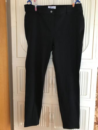 Schwarze Damen Jeans von Essentials by Tchibo Grösse 44/46