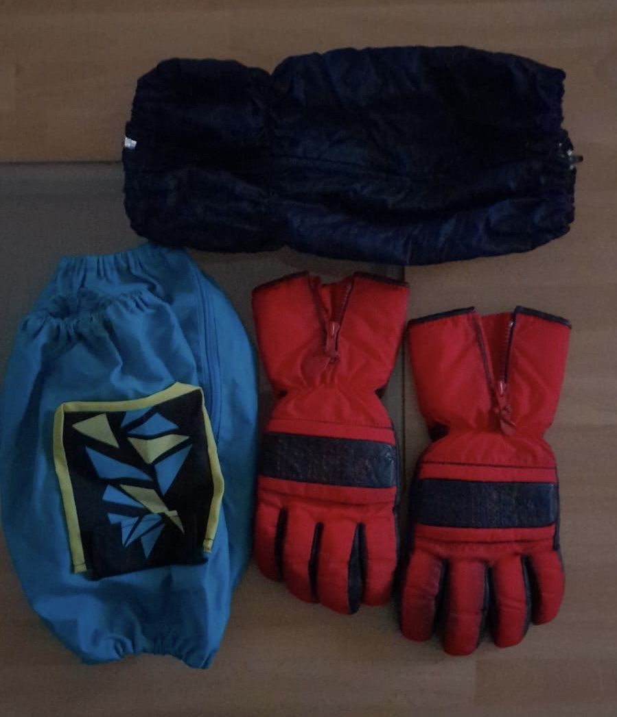 Completi: Skianzug mit Burton Skiboots – Usato da Staad SG venduto da mik_9q78 2