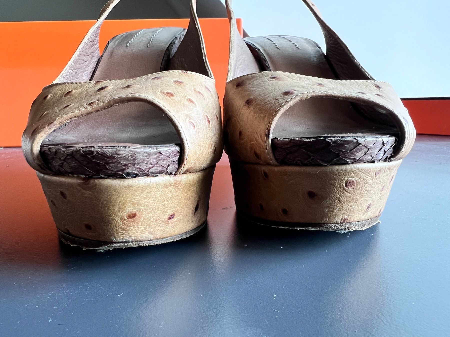 Ugg Scarpe da donna: Slingback Clocs von UGG Collections in Grösse 37 – Usato da Adliswil venduto da hellblauinsel5 4
