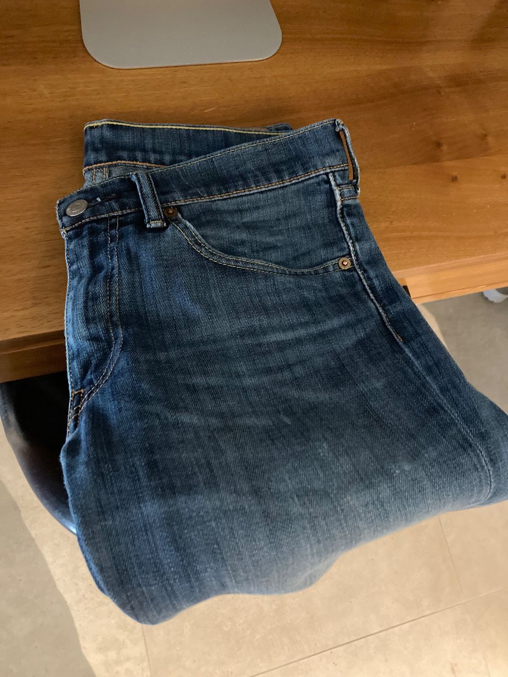 Jeans: Levi's 510, Taille 31/32 – Usato da Bellinzona venduto da PWNguitars 1