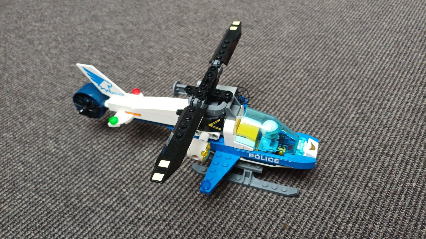 Lego Kit di costruzioni: Lego Polizei Set – Usato da Winterthur venduto da Jakobina 2