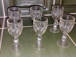 6 alte Likör/Schnaps Gläser Vintage