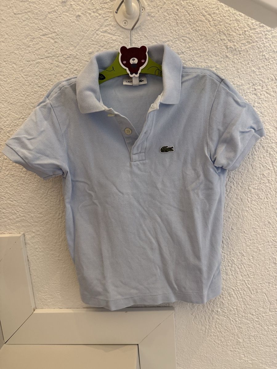 Lacoste Chemises, T-shirts & Polos: Polo Lacoste Kinder Grösse 5 Hellblau – D'occasion à Ebikon par InesUndElf