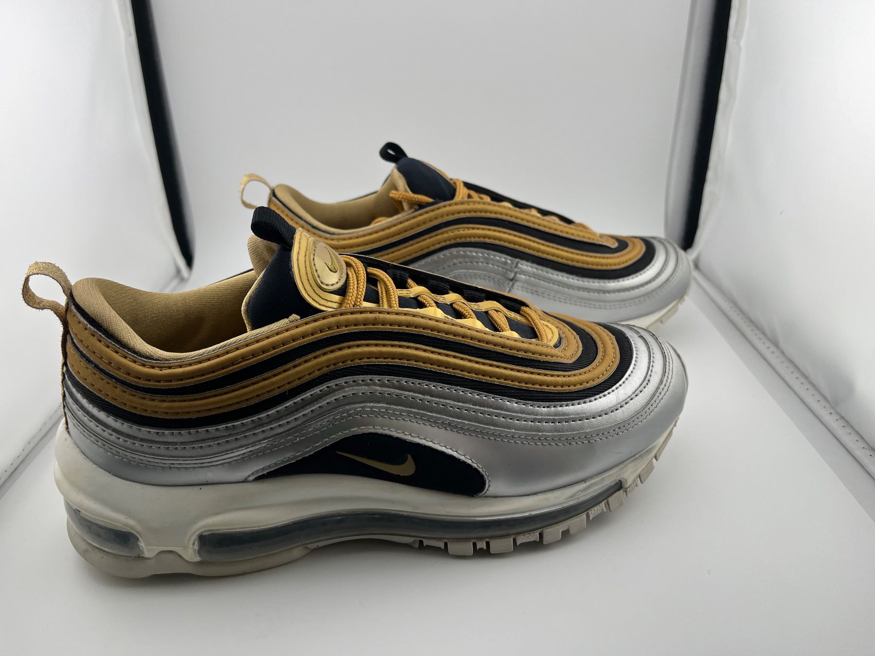 Nike Scarpe da donna: Nike 97 Grösse 37.5 Gold – Usato da Schwenden venduto da Noppenwelt.ch 1