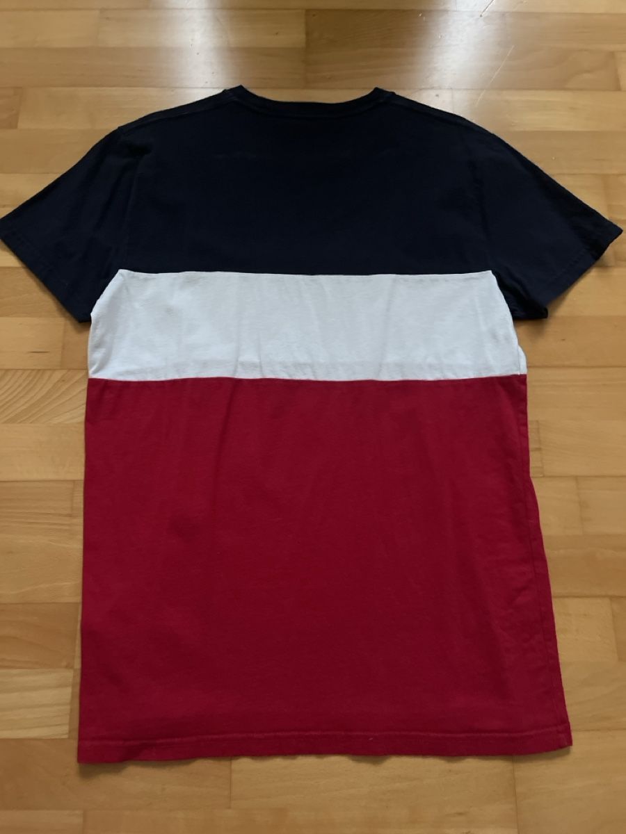 Hollister T-Shirts: Hollister Shirt – Gebraucht aus Bülach von SharonP01 1