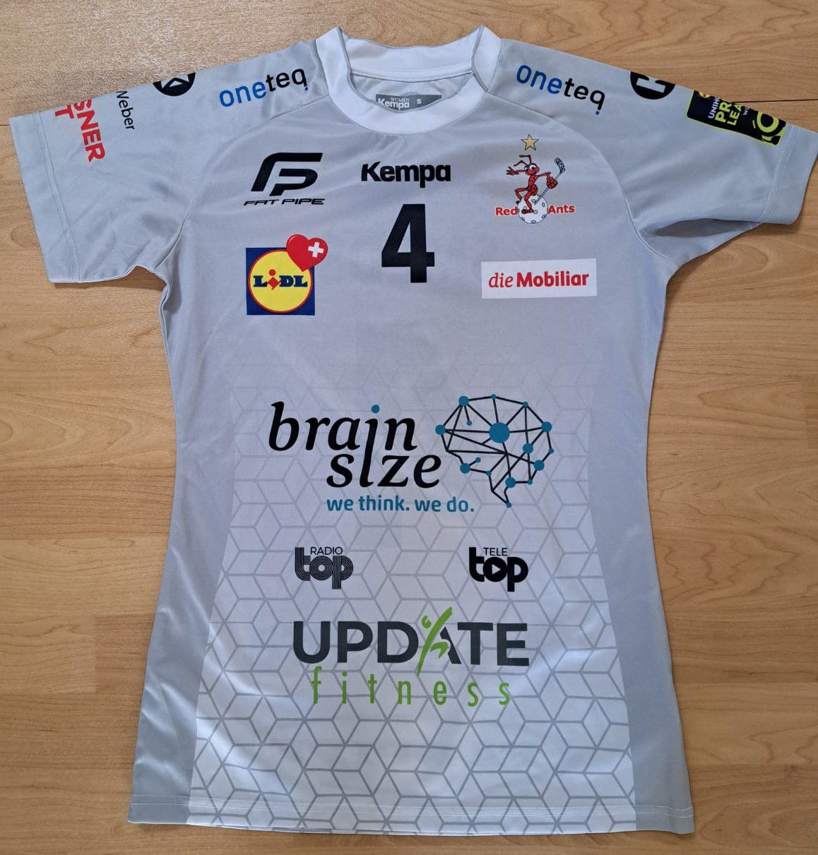 Canottiere & Pantaloni: Red Ants Matchshirt L-UPL #4 grau – Usato da Winterthur venduto da RedAnts