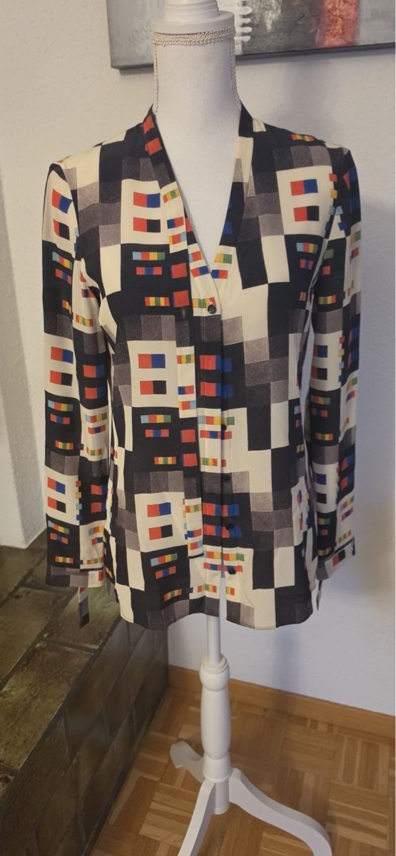 Akris Camicette: Bluse AKRIS 100% Seide geometrisch Grösse 34 – Usato da St. Gallen venduto da mania03 3