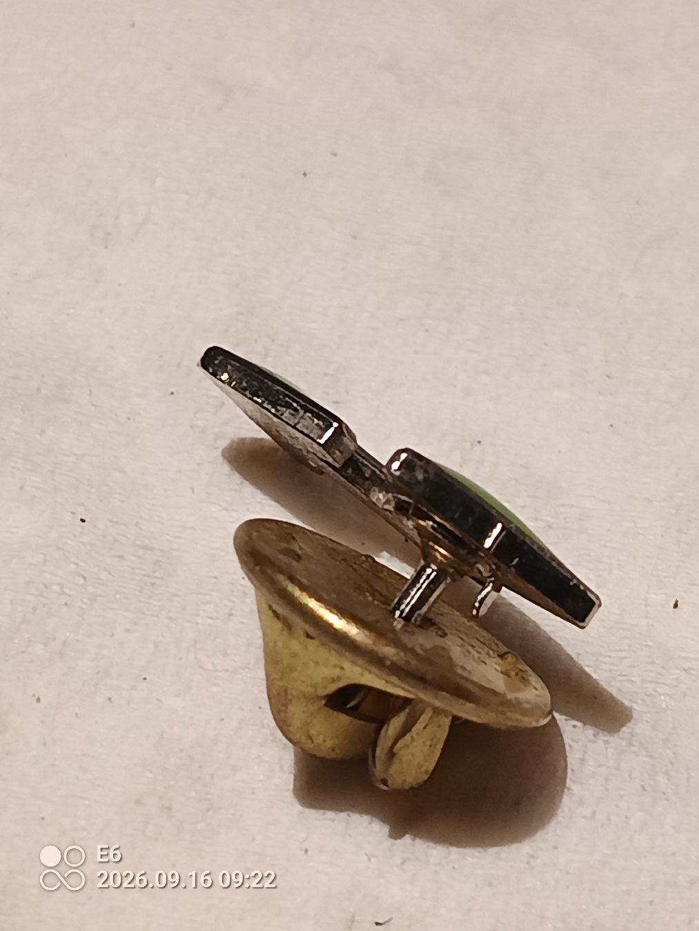 Placchette & Badge: Pin Akad – Usato da Zürich venduto da Mitzi6 1