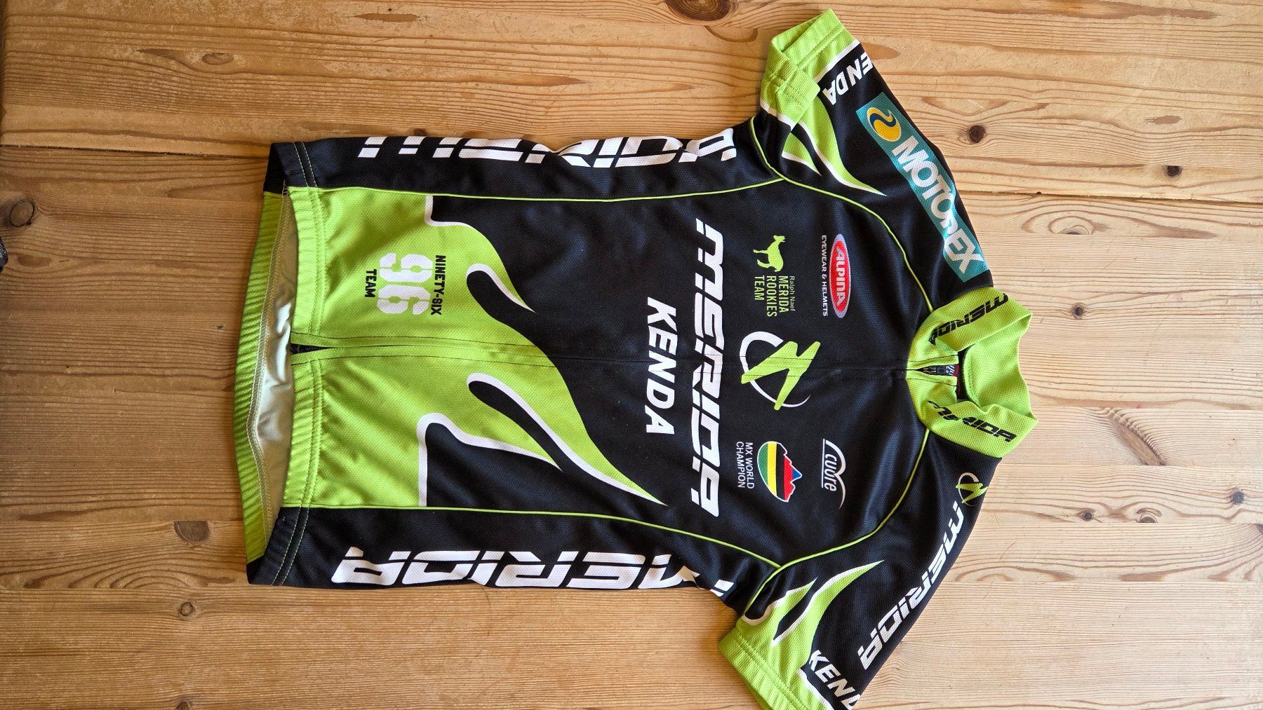 Scarpe, pantaloni & magliette da ginnastica: Velotrikot Kinder – Usato da Pontresina venduto da Daniel1984 1