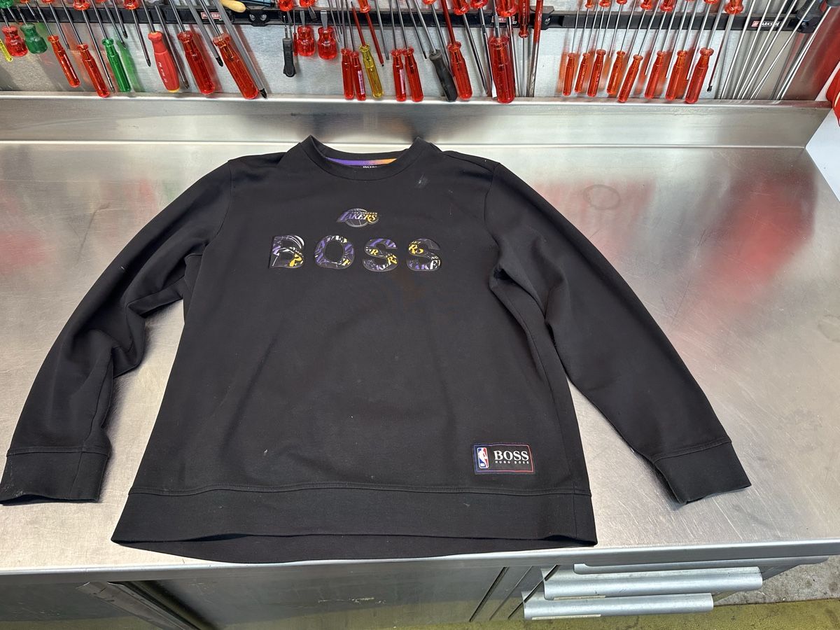 Hugo Boss Maglioni & Felpe: Boss Lakers NBA Pullover Schwarz – Usato da Schwende venduto da weesli