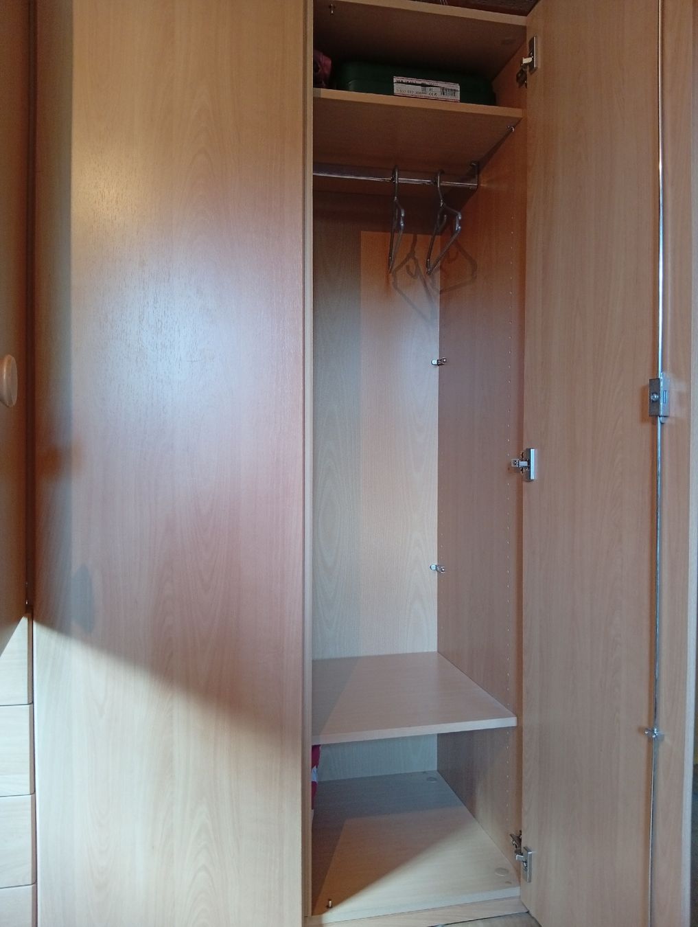 Armadi: Kleiderschrank – Usato da Uttwil venduto da han_86yl 2