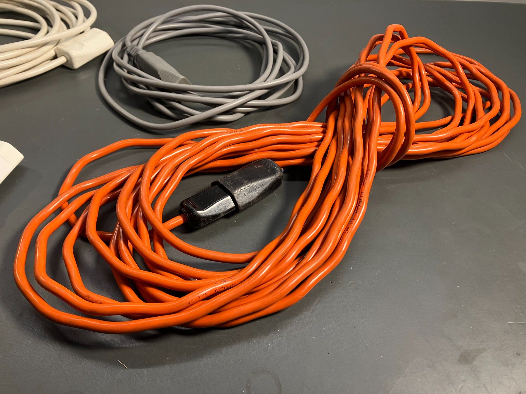 Kabel: Post. div. gebr. Verlängerungskabel ab 1.- – Gebraucht aus Lichtensteig von Buy24International 1