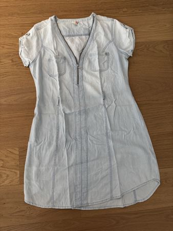Kleid Guess Gr. M