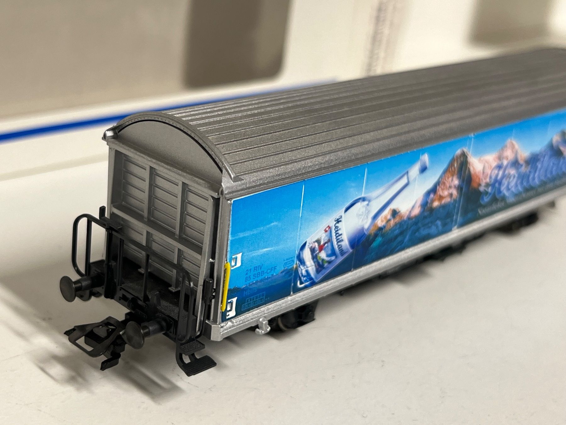 Märklin Modellini di ferrovie: Märklin CFF WAGEN  HBILS HEIDILAND-WASSER – Nuovo (secondo la descrizione) da Neuenhof venduto da ludovicco 3