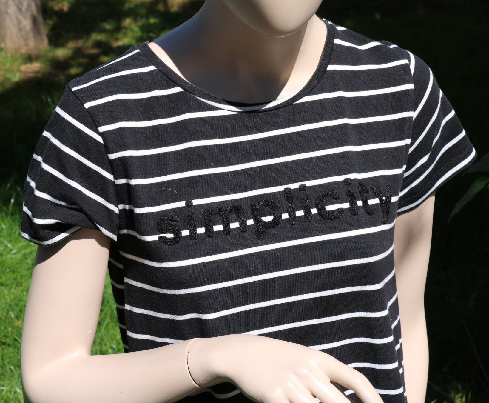 T-shirt: T-Shirt Marke MNG – Usato da Frick venduto da Beni58 1