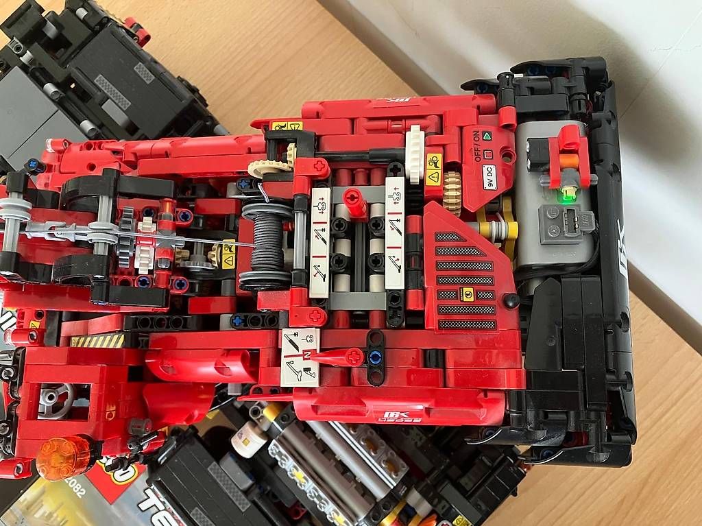 Lego Giocattoli: Lego Technic 42082 Kranwagen – Usato da Alpnach Dorf venduto da Lunaka06 2