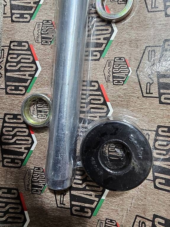 Vespa Tutti pezzi di ricambio per scooter: Vespa silentblock NEU – Usato da Niederwangen BE venduto da Zimmo72 1