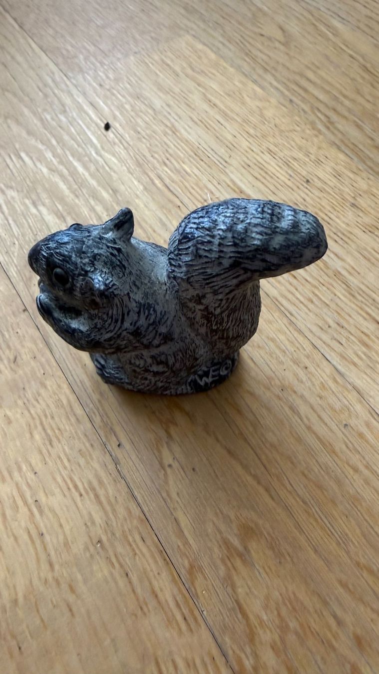 Sculture & Statue: Eichhörnchen Skulptur – Usato da Winznau venduto da Puha2001