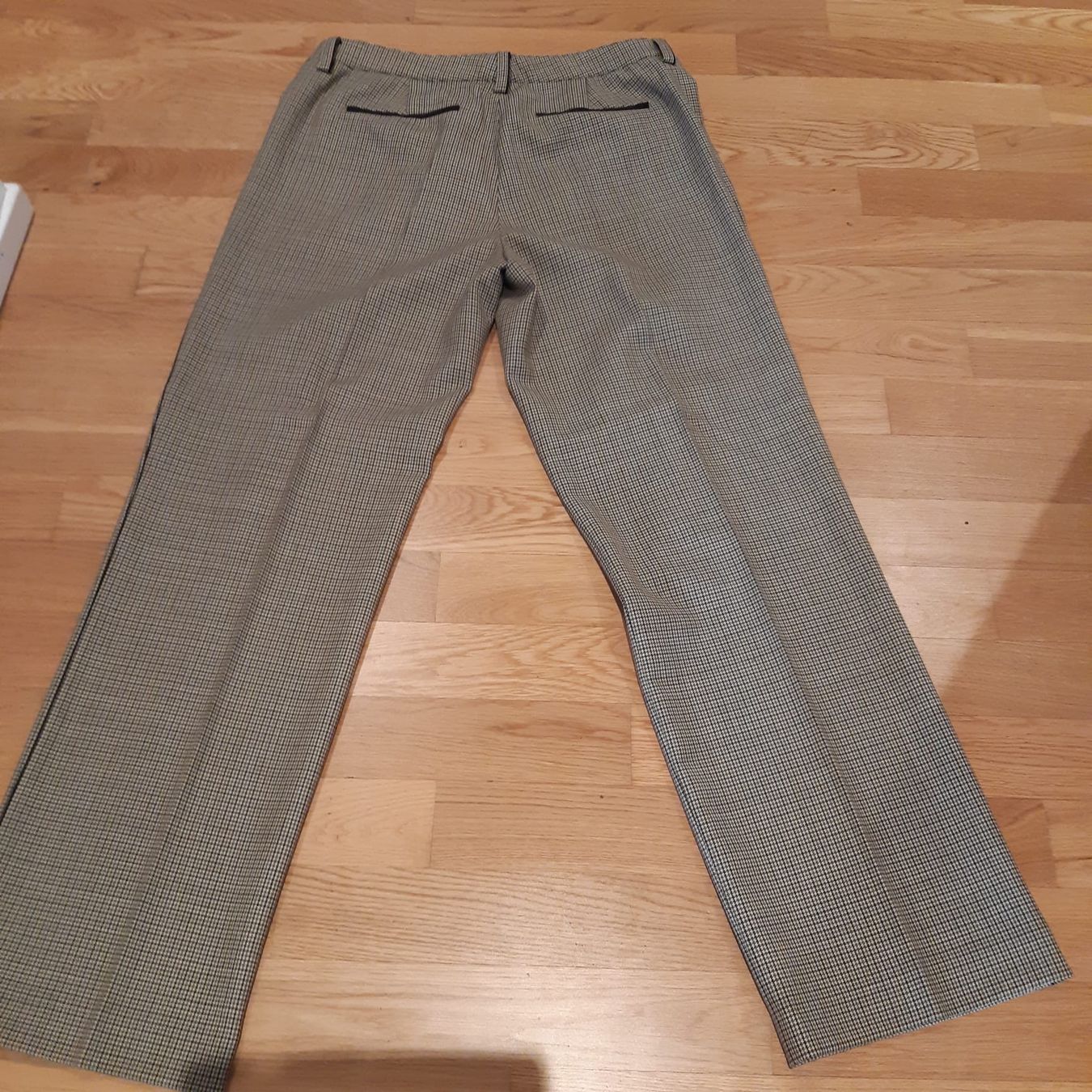 Pantaloni: Damenhose Gr. 40 – Nuovo (secondo la descrizione) da Luzern venduto da Sontru 1