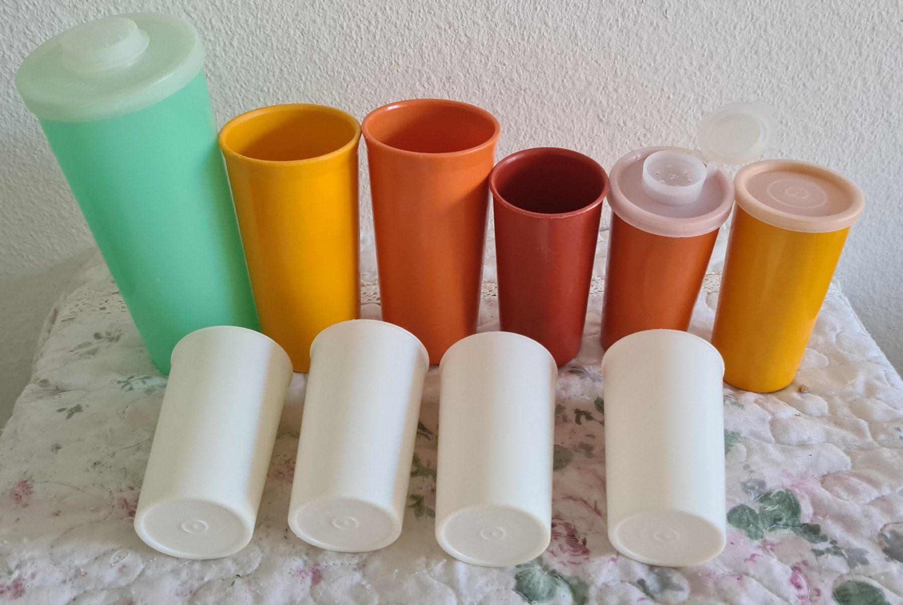 Tupperware Contenitori & Simili: 10 Tupperware Behälter verschiedene Grössen – Usato da Winterthur venduto da bibummi