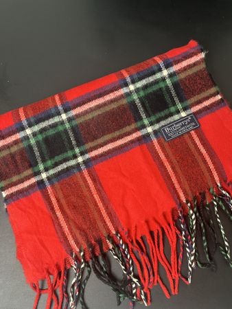 Echarpe Burberry à carreaux rouge laine 