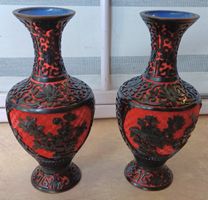 2 wunderschöne chinesische Lack Vasen / Lackschnitzerei