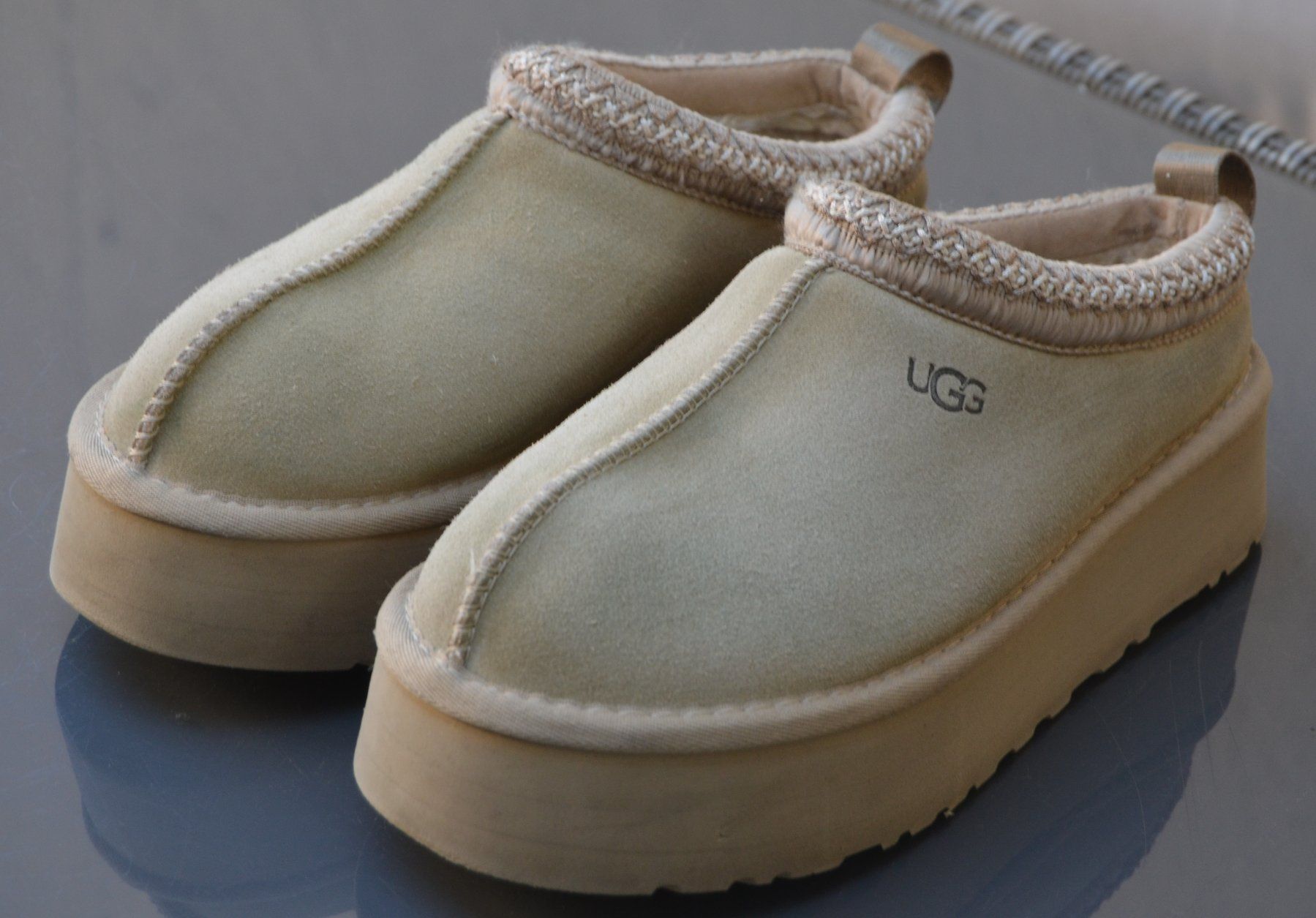 Ugg Damenschuhe: UGG Tazz Schuhe /  chaussures .Sabot  .39 – Gebraucht aus Collonges von arashee