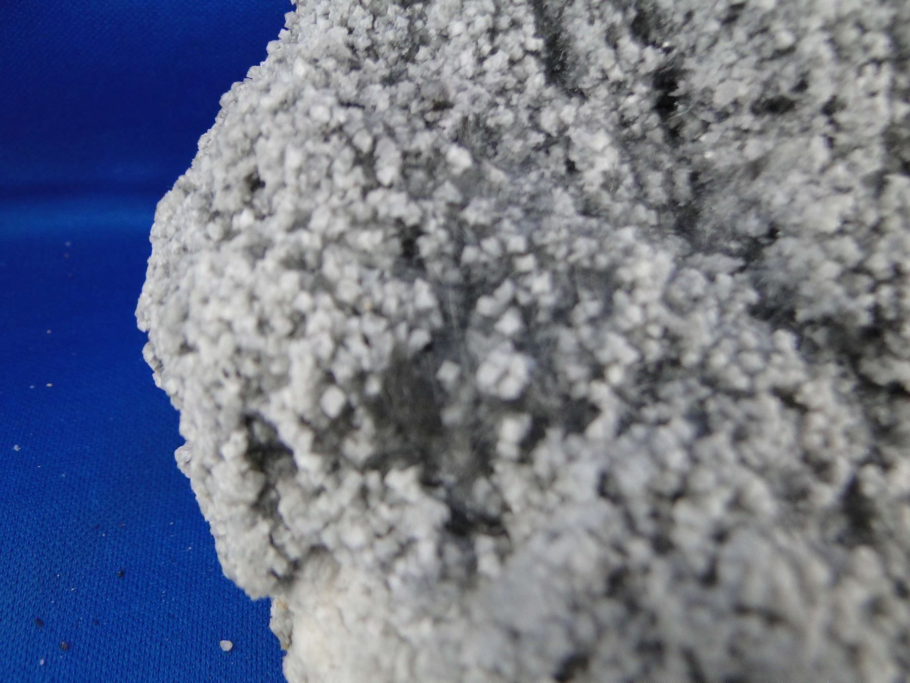 Minerali & Pietre curative: Calcit mit Boulangerit – Usato da Schinznach Bad venduto da Demerald 5