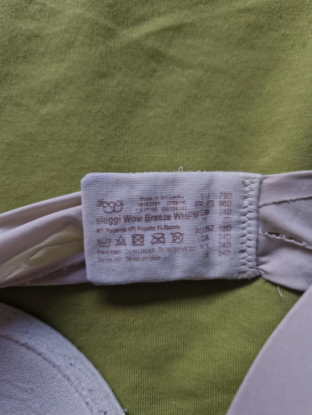 Sloggi Altra biancheria intima: Weisser Sloggi Wow Breeze BH -Grösse 75D – Usato da Niedergösgen venduto da _.vanii._ 5