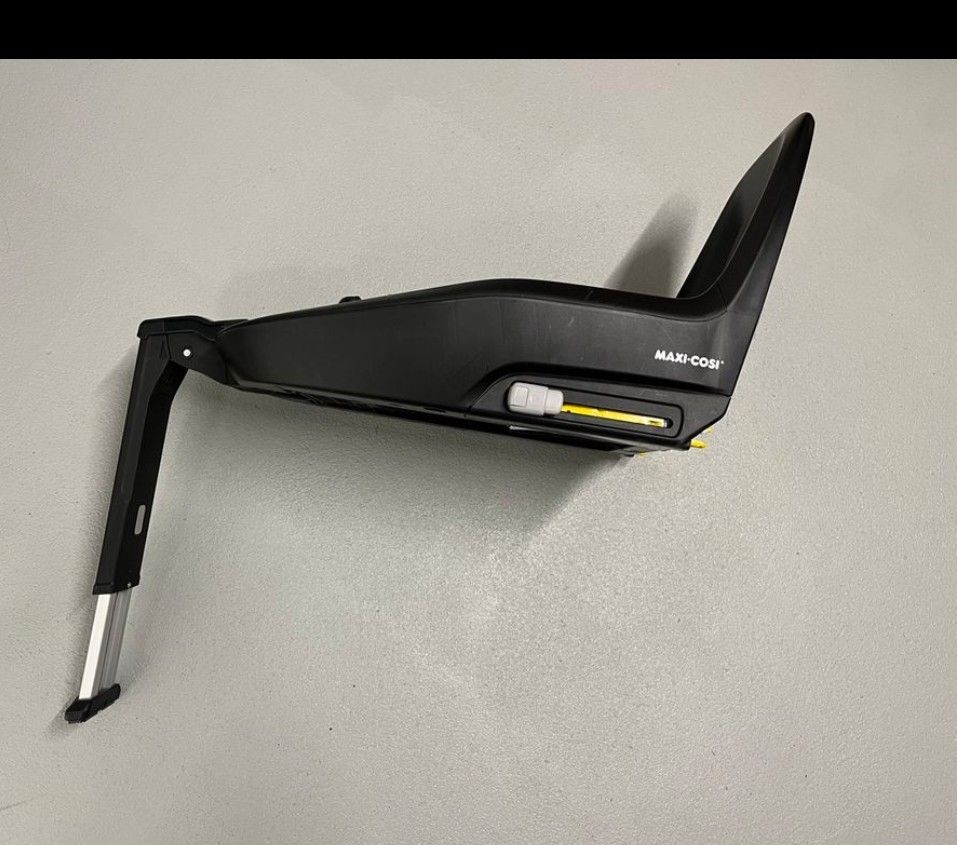 Maxi-Cosi Seggiolini per auto: MAXI COSI FamilyFix One i-Size – Usato da Steinhuserberg venduto da odermatt1315 1