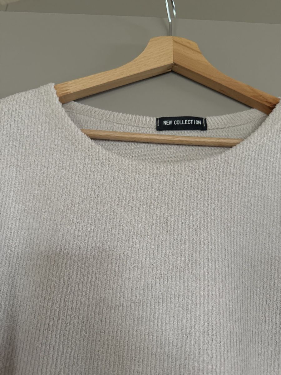 Pullover & Sweatshirts: Kuscheliger Herbstpullover Gr. M Beige Rippenmuster New Coll – Gebraucht aus Rorschacherberg von Kpas 1