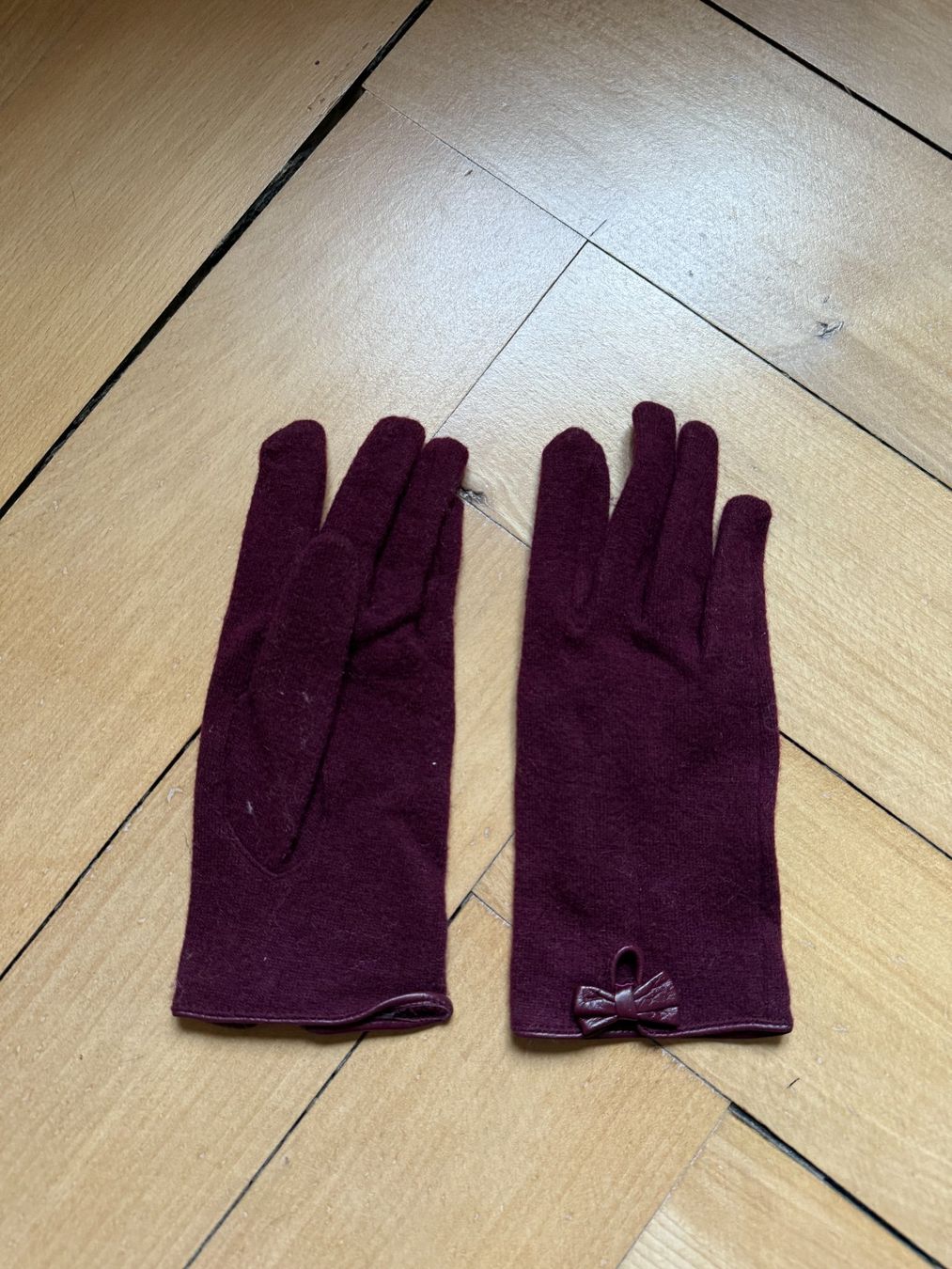 Guanti & manicotti: Filz Handschuhe weinrot – Usato da Zürich venduto da Diazaio