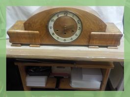 Vintage Kaminuhr aus Holz, Rarität für Sammler!
