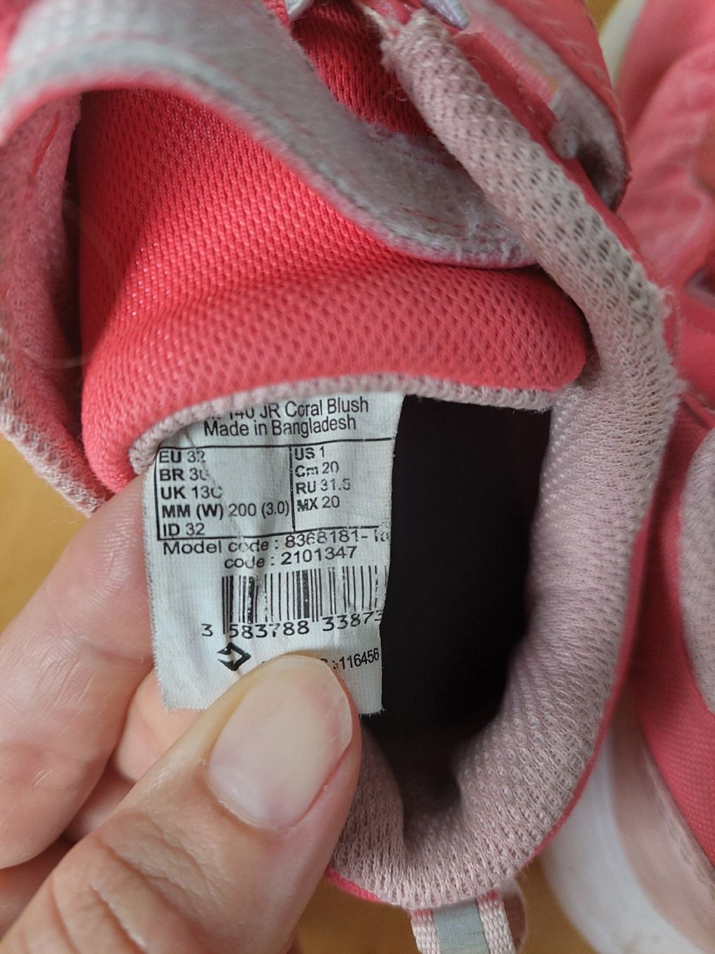 Decathlon Scarpe per ragazze: Sportschule Gr. 32 Pink decathlon – Usato da Zürich venduto da Paola_O 2