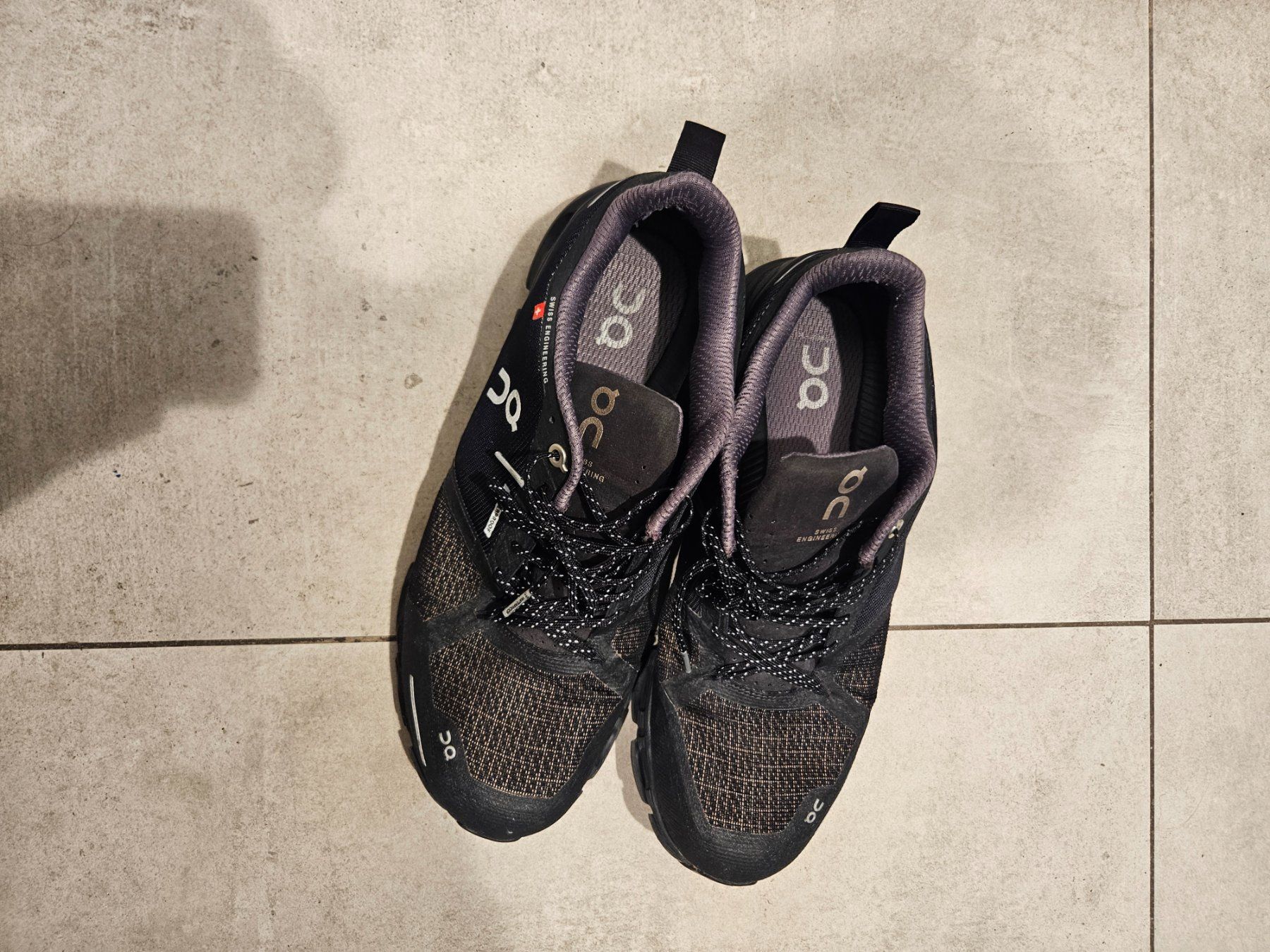 On Scarpe da uomo: On Cloudcloud Waterproof - Schwarz - Grösse EU 43,5 – Usato da Lugano venduto da dan_2qsg 1