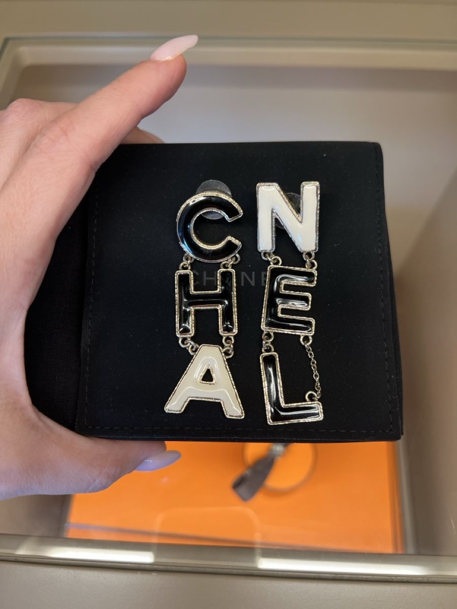 Orecchini pendenti & Orecchini a lobo: Chanel Ohrringe – Nuovo (secondo la descrizione) da Zürich venduto da christina100
