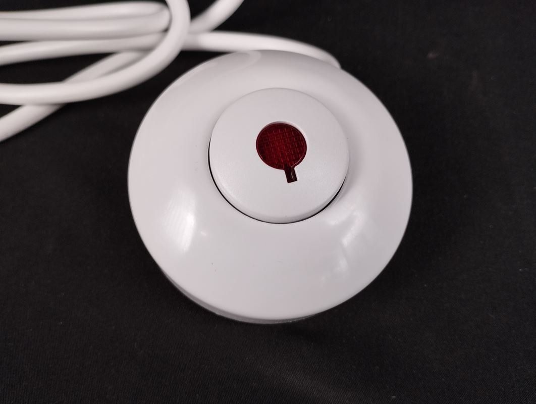 Interruttori: STEFFEN Schlaufstecker mit Universal-Dimmer – Usato da Schübelbach venduto da Restwert_Schubelbach 3