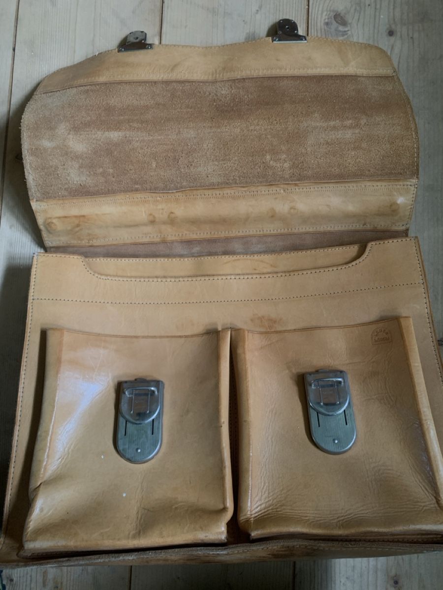 Valigie & Borse: Vintage Ledertasche, Aktentasche – Usato da Grosshöchstetten venduto da juri_pf 5